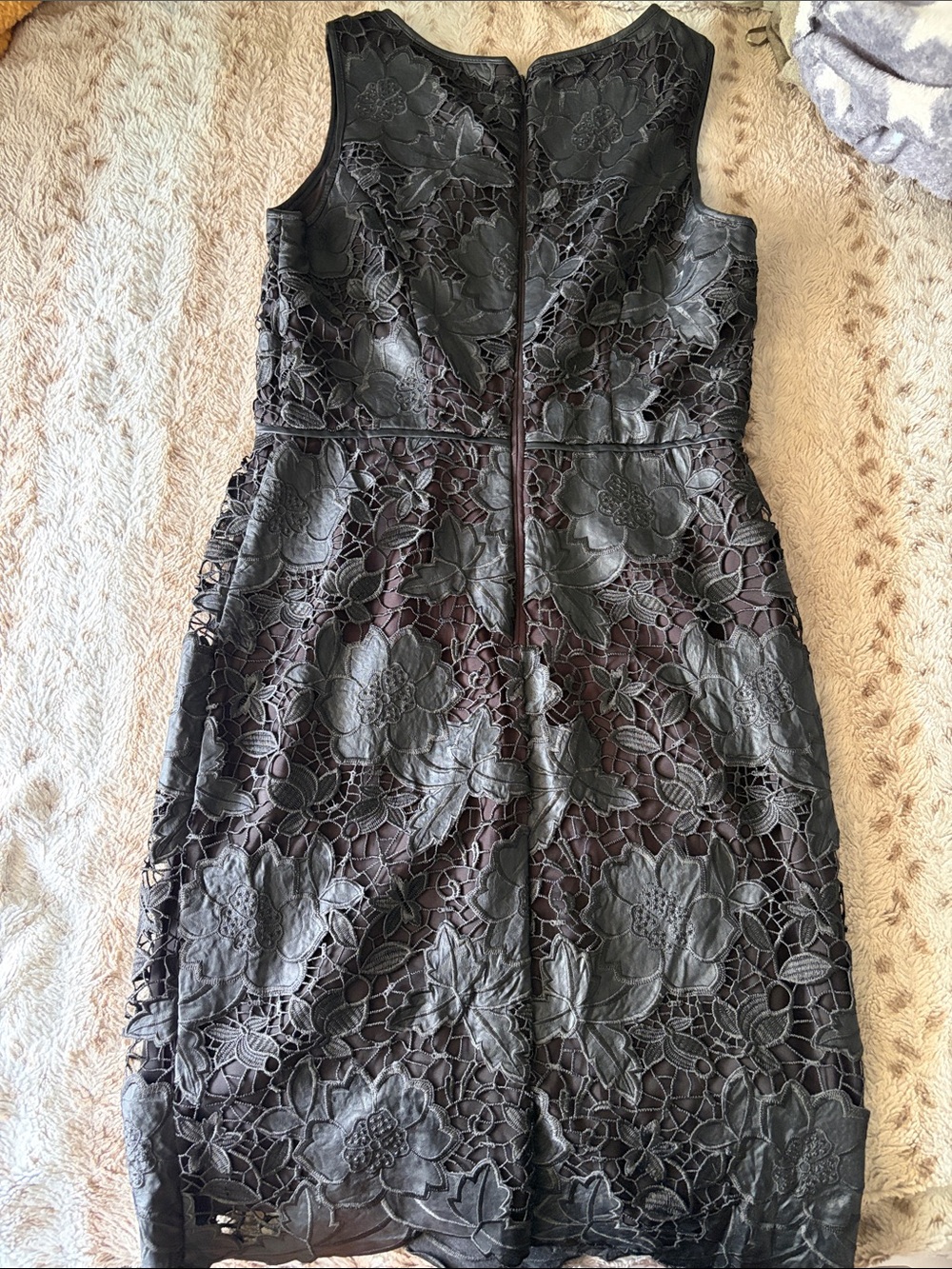 Vince Camuto Black Floral Lace Midi Dress - Picture 2 of 3